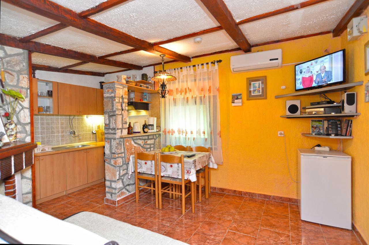 Apartments Predrag 498 메덜린 외부 사진