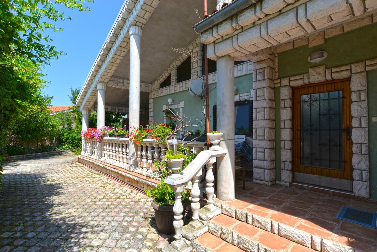 Apartments Predrag 498 메덜린 외부 사진