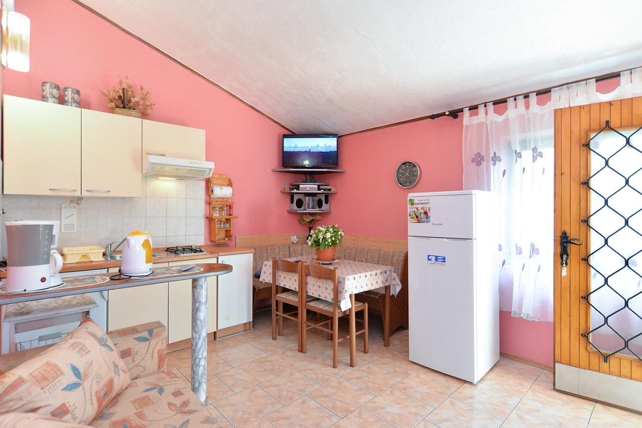 Apartments Predrag 498 메덜린 외부 사진